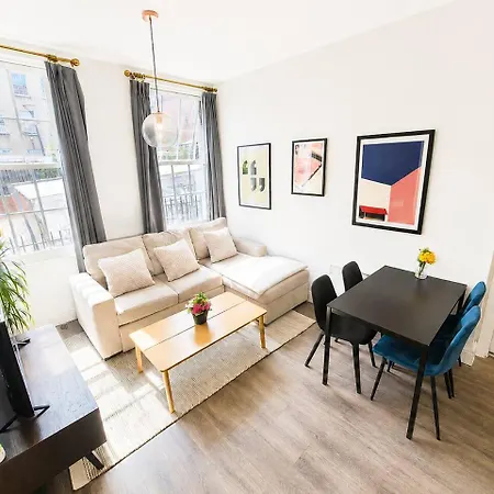 Comfy Cabot Circus Flat Sleeps 4 Appartement